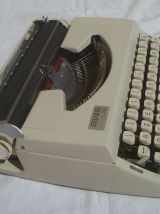 Machine a écrire Japy L72 , vintage