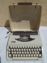 Machine a écrire Japy L72 , vintage