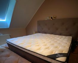LIT BOXSPRING 2 x 2 m