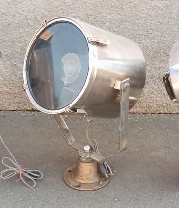 Lot de 3 projecteurs anciens de bateau