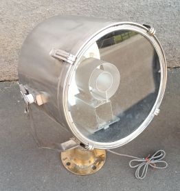 Lot de 3 projecteurs anciens de bateau