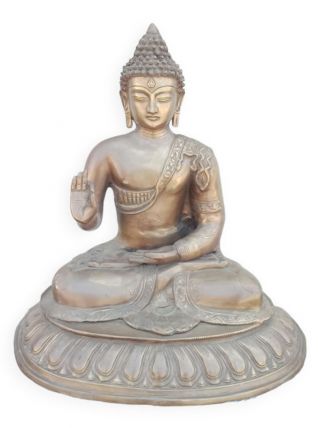 Statue de bouddha assis en bronze.