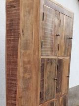 Grande armoire en bois ancien
