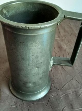 Pichet de mesure ancien  étain