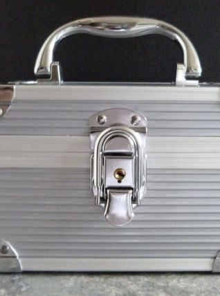 Vanity en métal avec miroir