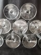 Suite de 9 anciens verres de bistrot 