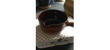 Ancien poêlon ou casserole en grès terre vernissé
