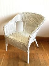 Fauteuil en rotin blanc vintage 