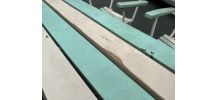 Pour jardin  1 table  pliante et et 4 chaises pliantes