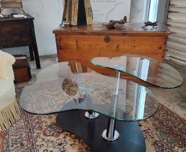 Table basse avec plateau en verre pivotants