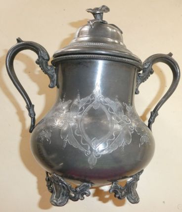 pot en étain