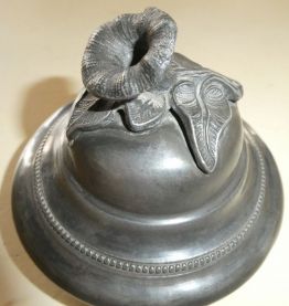 pot en étain