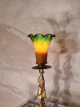 lampe art deco   personnage  drapé en regule doré  34x12 sig