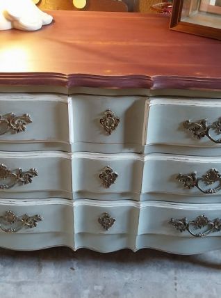 Belle commode de style