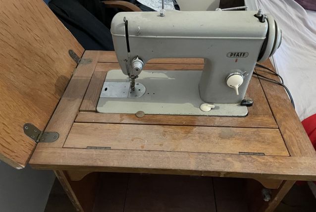 machine a coudre peau meuble