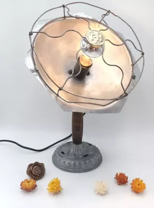 Lampe industrielle, Detournement d'objet