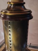 lampe 1970 bois et metal style riveté patiné avec superbe ab