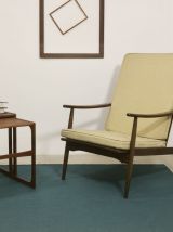 Fauteuil scandinave 1960 accoudoirs incurvés. Réf Césarisa. 