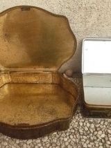 lot de 2 anciennes boite en métal , vintage