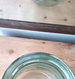  Pot en verre transparent avec des motifs