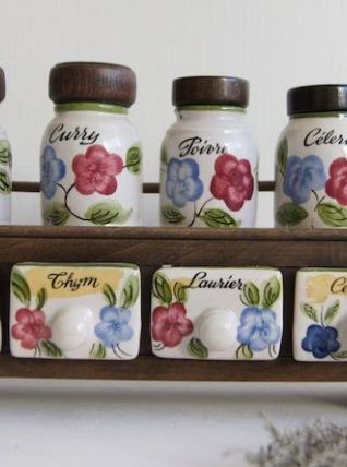 étagère à épices avec ses 4 pots et 4 boites en porcelaine m