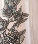 Paire de vases en verre et étain