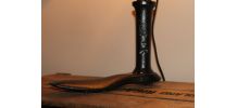 Ancienne enclume de cordonnier adaptée en lampe