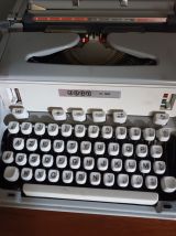 Machine à écrire Japy