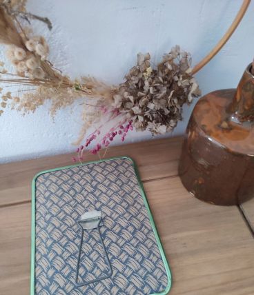 Joli miroir de barbier