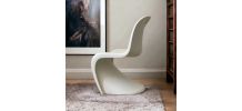 Paire de chaises Panton junior éditées par Vitra