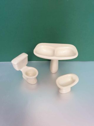Ensemble de salle de bain miniature année 70