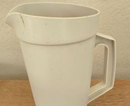 Pichet beige vintage tupperware avec couvercle 