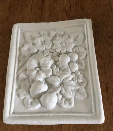 Pièce murale décorative en plâtre (fleurs en relief)