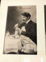 Tableau comportant 6 cartes postales anciennes sous verre