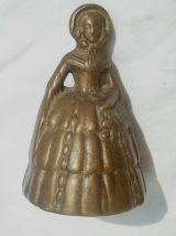 cloche en laiton femme , vintage