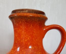 Poterie décorative très colorée      