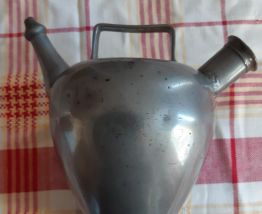 Cruche en étain ancienne          
