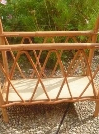 porte revue , rosier , rotin , vintage