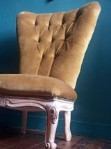 Fauteuil crapaud capitonné vintage