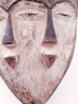 Masque africain jumeau Lega bwami du Congo