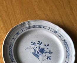 Assiette en grès Sars Poteries Maine 
