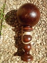 Bilboquet en bois , vintage