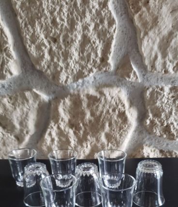 8 verres à liqueur - shot vintage
