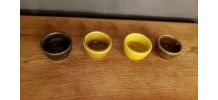 Lot de 24 petits salerons - poivriers terre cuite 