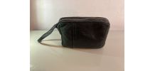 Petite sacoche de main pour homme en cuir
