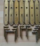 Lot de plaques anciennes en bronze laiton