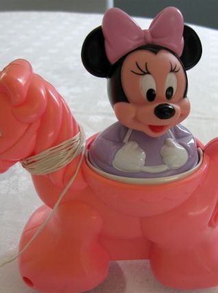 Jouet Disney vintage : Minnie sur poney