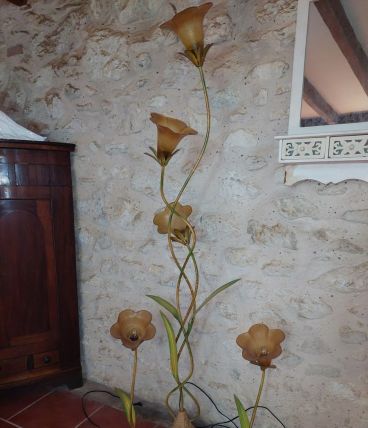 lampadaire et ces deux lampes a poser 