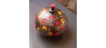 Boîte en papier mâché 