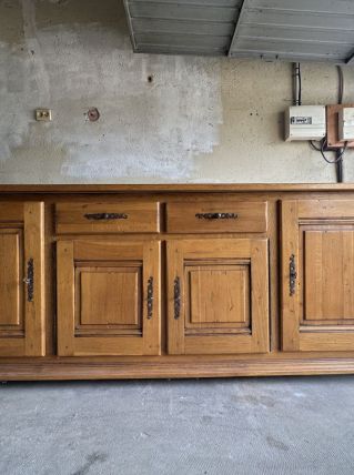 Buffet en chêne massif 